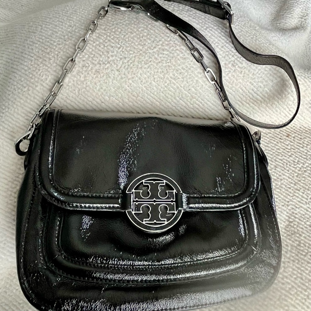 Tory Burch Chic Black Patent Leather Shoulder / Crossbody Bag